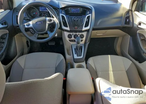 2014 Ford Focus Se z USA, uszkodzony, nr VIN 1FADP3F23EL436019